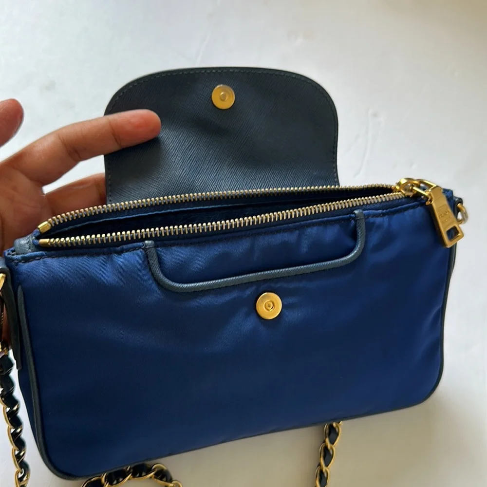 Prada bag - Picture 13 of 16